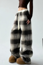 ODM/OEM Custom-Designed Women's Plaid Wide-Leg Trousers – Loose-Fit Pants with Stretchy Drawstring Waist - Image 2