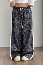 OEM/ODM Bulk Orders: Women's Wide-Leg Pants with Leopard-Print Side Stripes and Drawstring Waist – Factory Custom Logo, Suitable for Casual Wear. - Image 2